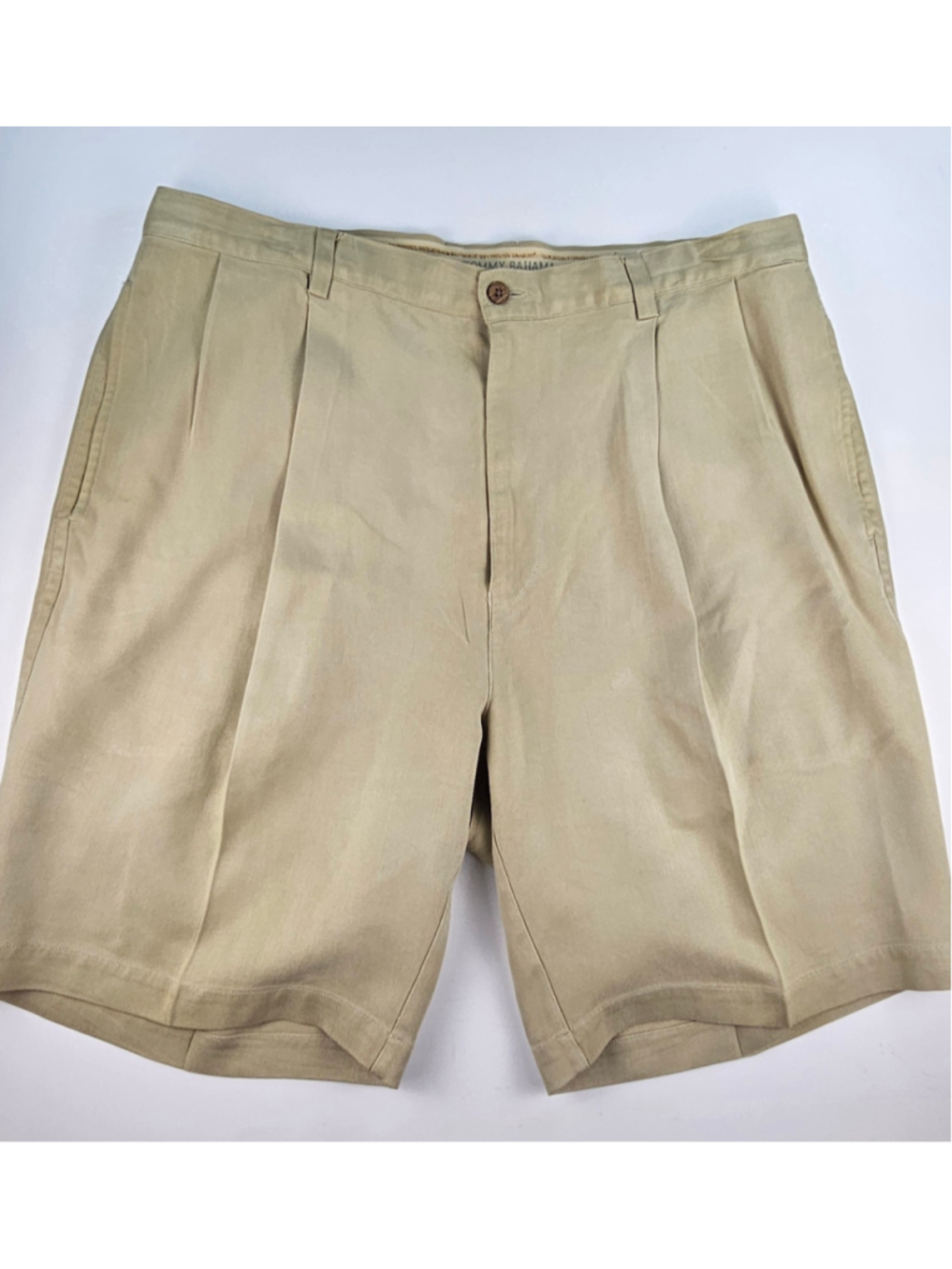 Tommy Bahama Relax Men’s 38 Khaki Shorts 100% Silk Pleated Front Resort Golf